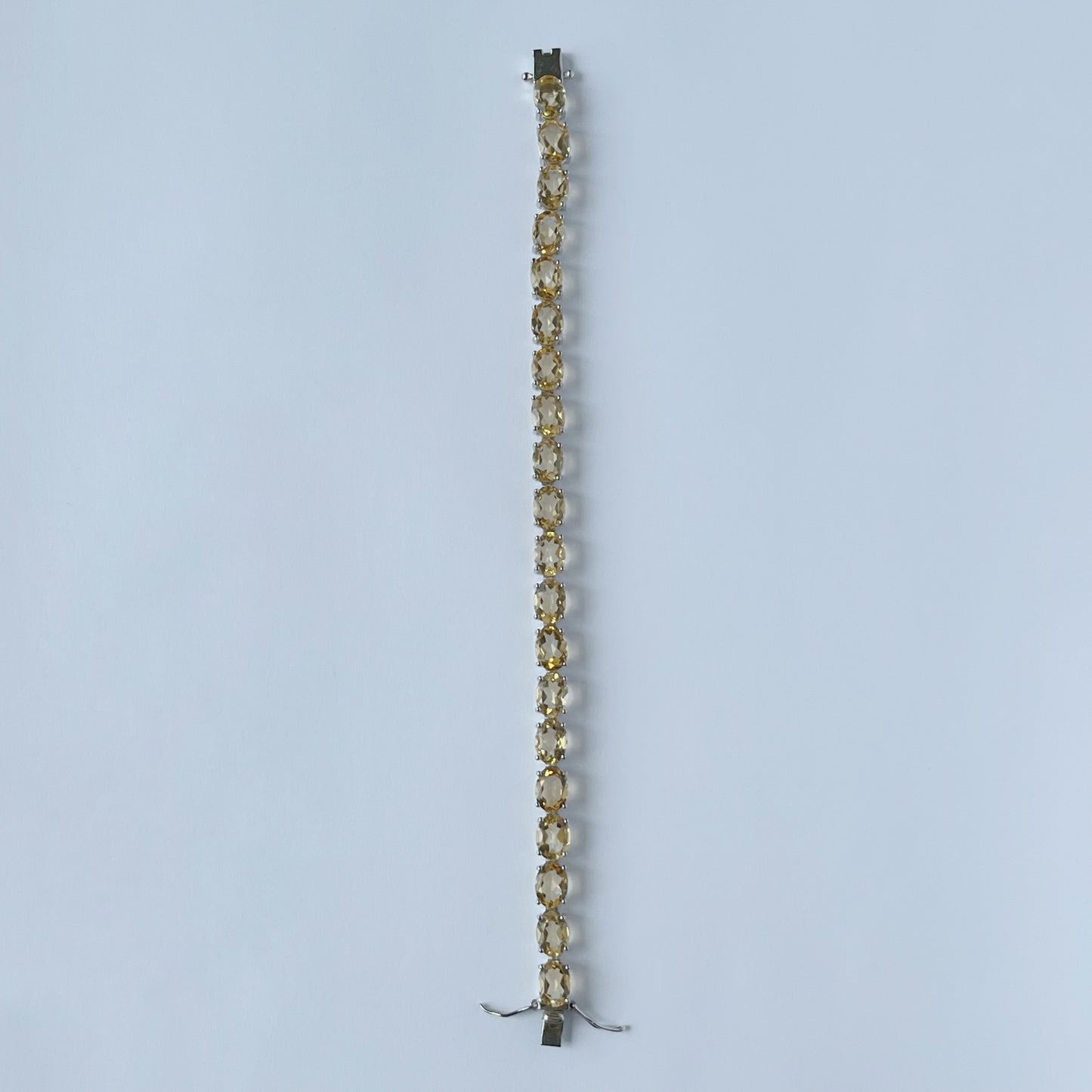 Pulsera de plata con citrinos ovalados