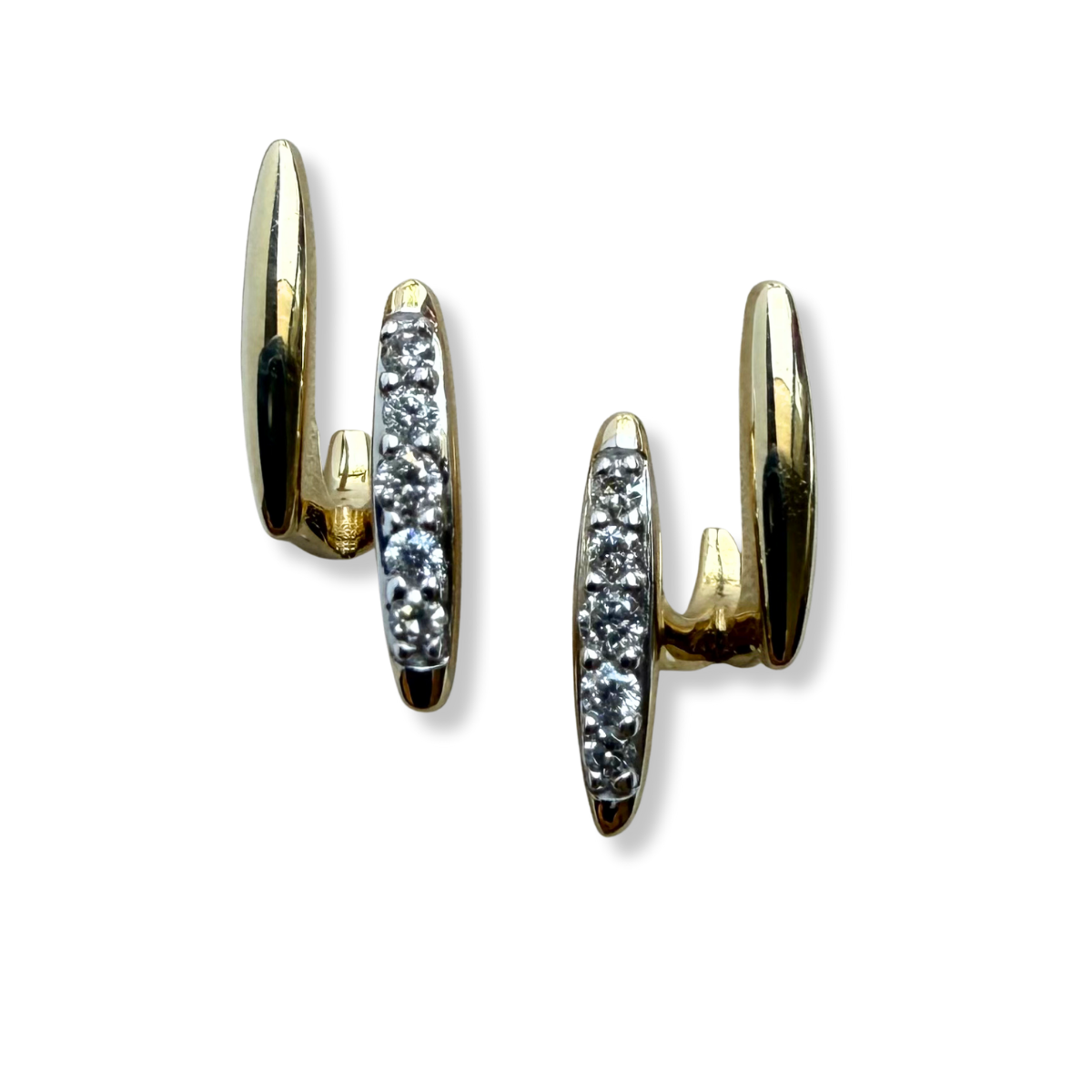 Aretes doble barrita de oro amarillo 10K con diamantes 0.11ctw