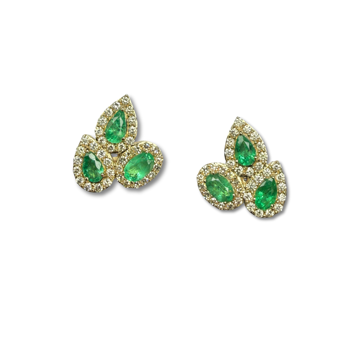 Aretes en oro amarillo 10k con forma de hojas de esmeraldas y diamantes 0.75ctw