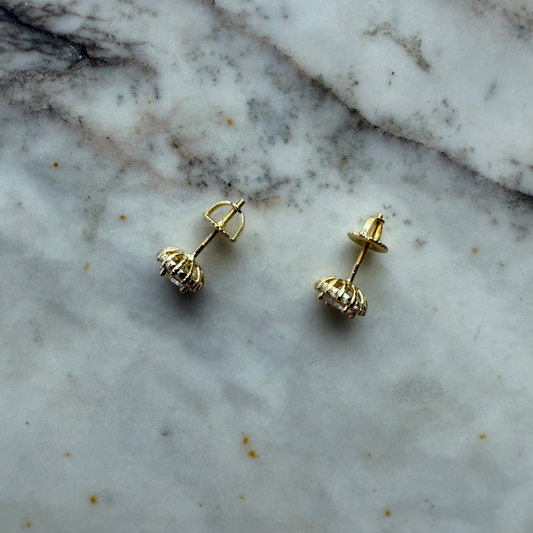 Aretes redondos de moissanita con halo 1.28ctw en plata con baño de oro