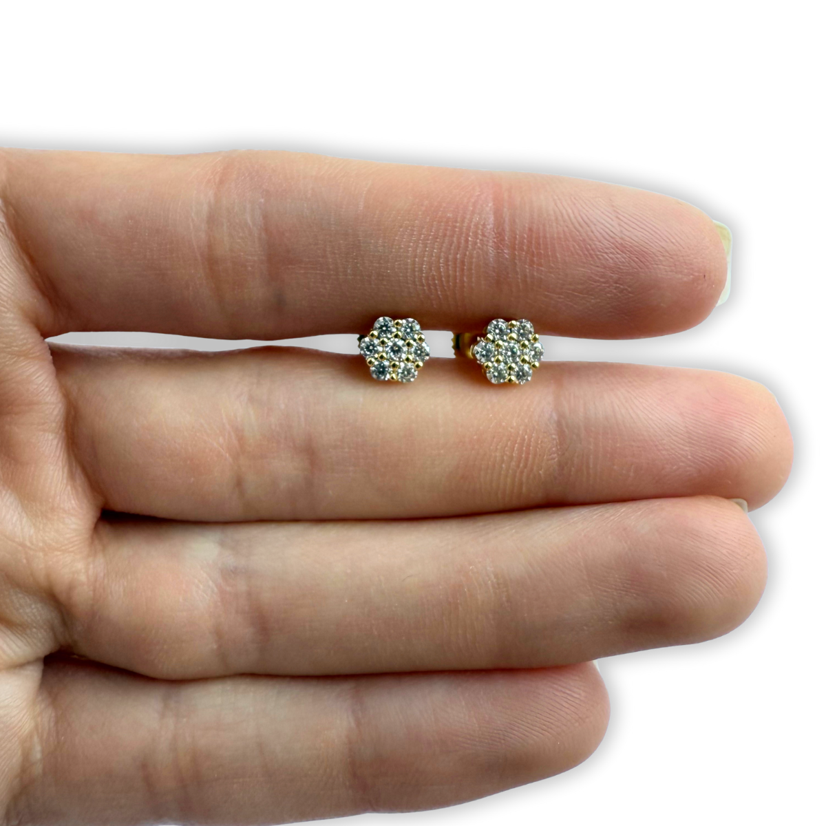 Aretes cluster de moissanitas 0.38ctw en plata con baño de oro amarillo