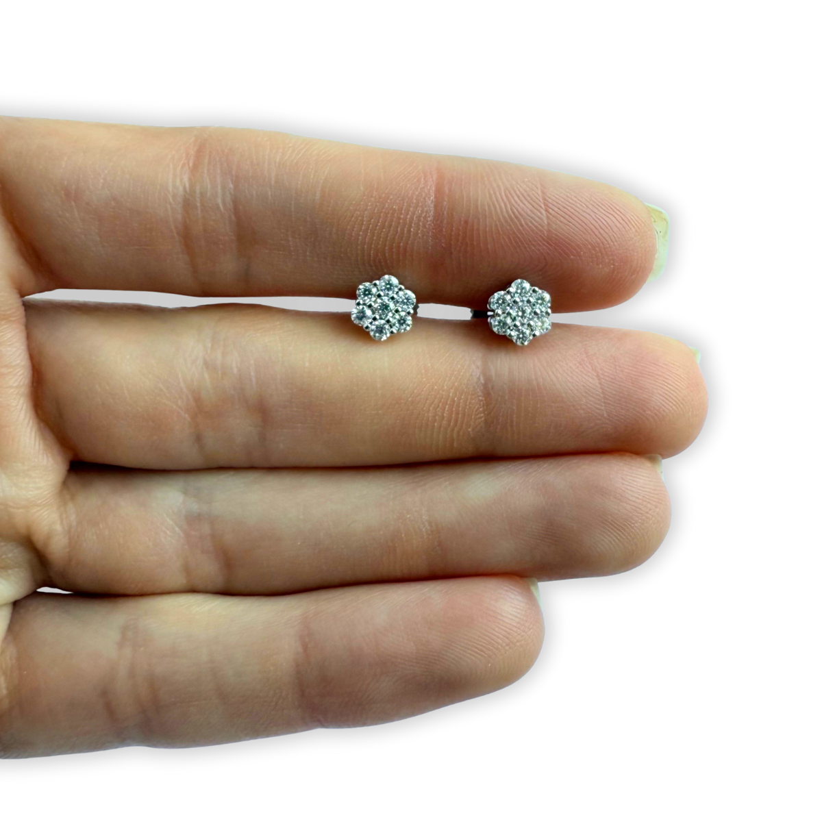 Aretes cluster de moissanitas 0.38ctw en plata