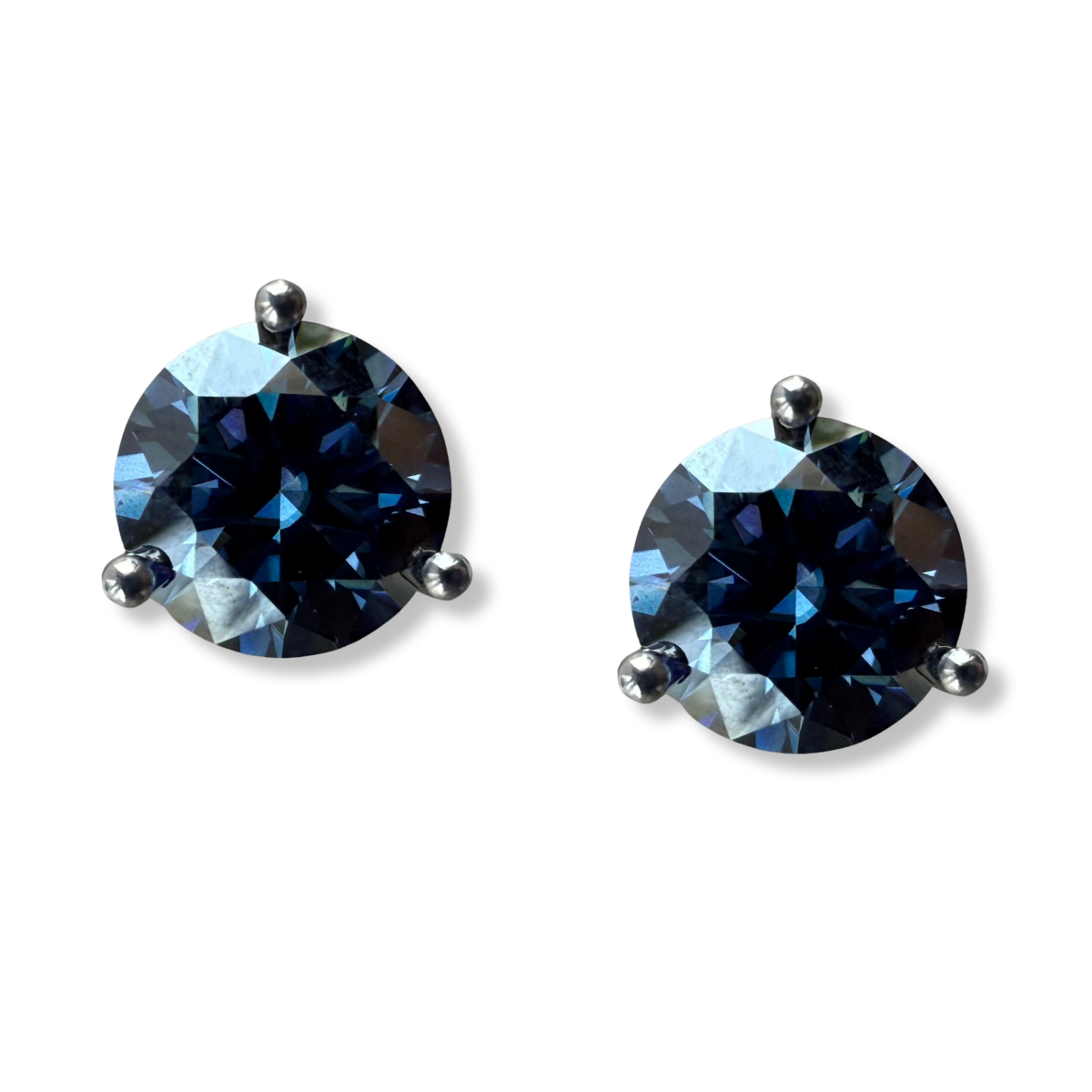 Arete de plata con moissanita azul