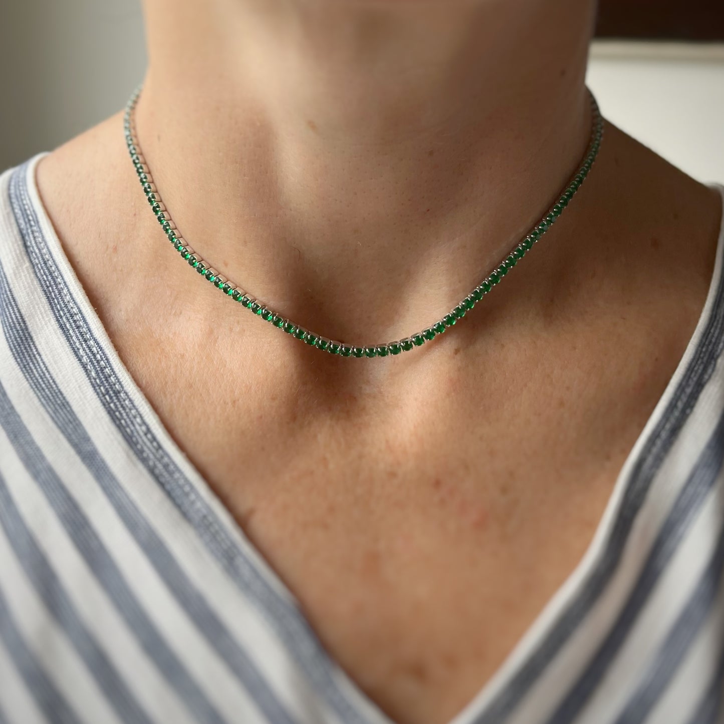 Choker tenis con circonitas en color verde esmeralda