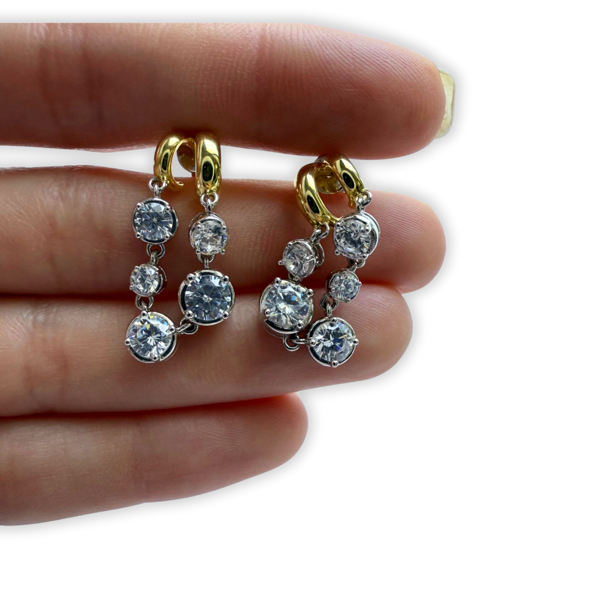 Aretes de plata con baño platino y baño de oro amarillo con doble fila de circones redondos colgando y doble argolla