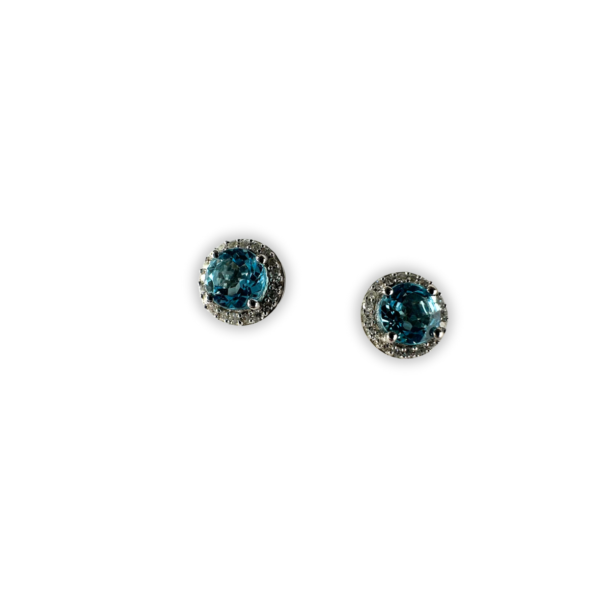 Aretes de plata con Topacio azul y halo de diamantes 0.10ctw