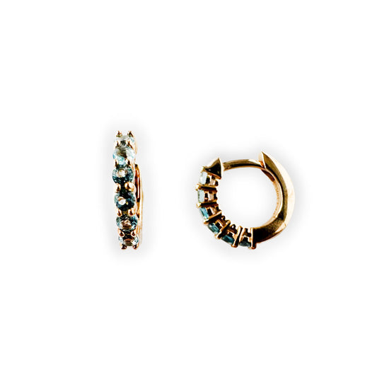 Huggies en oro amarillo 10k y Topacio azules