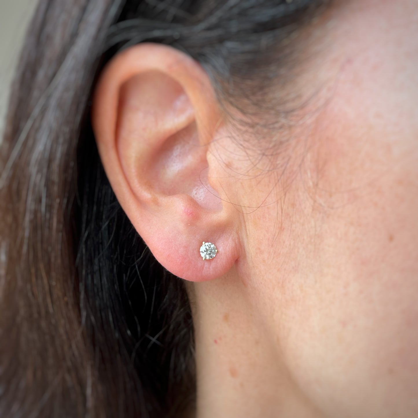 Aretes en oro amarillo 14k con diamantes canadienses 0.50ctw (con certificado)