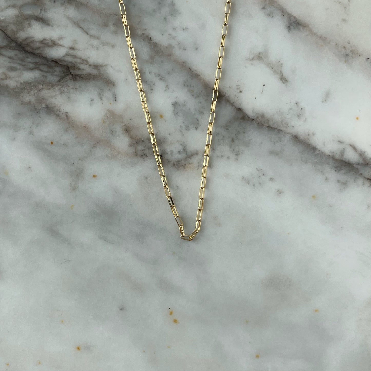 Cadena rectangular en oro amarillo 14k