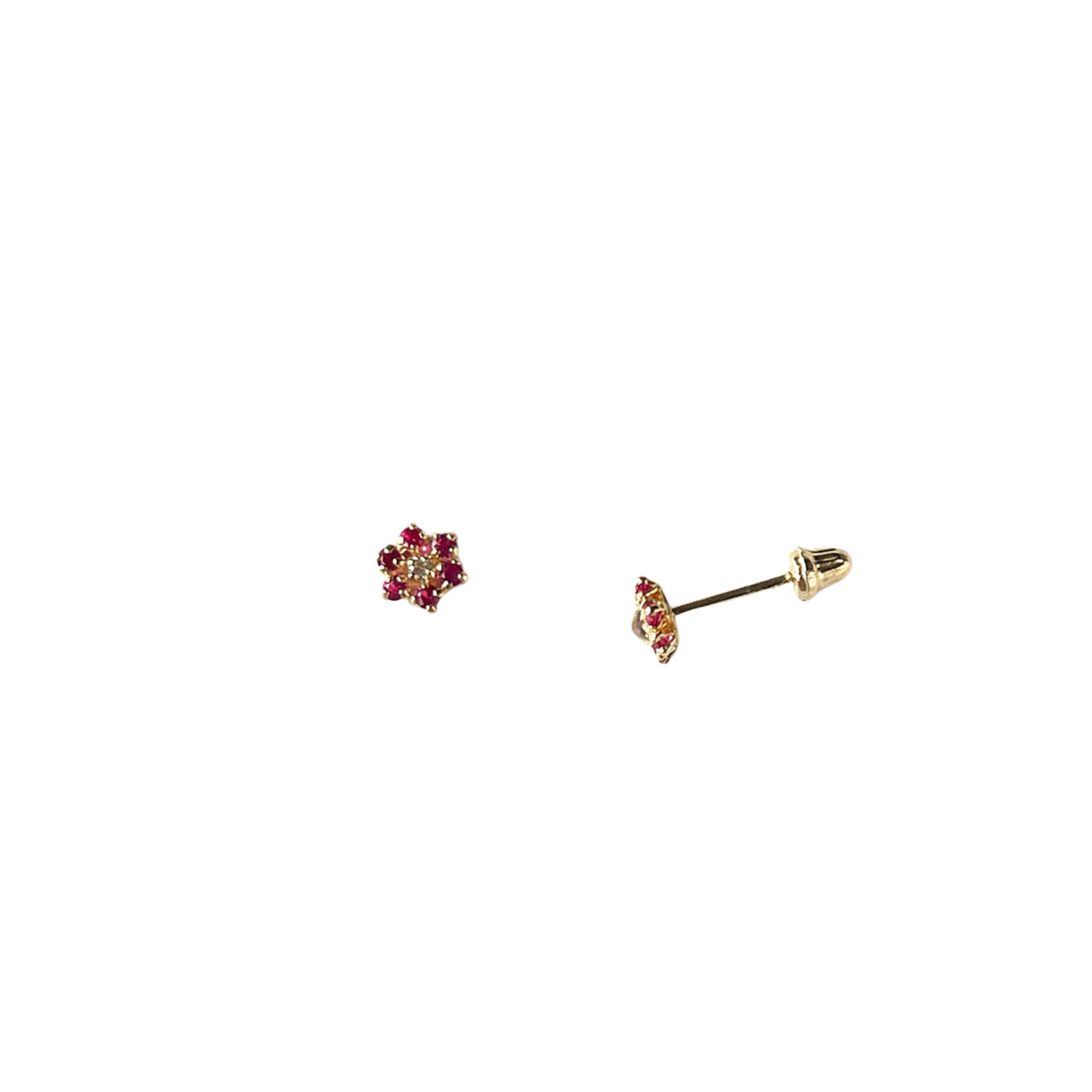 Aretes en oro amarillo 14k con flor de circonitas fucsia de 6 petalos