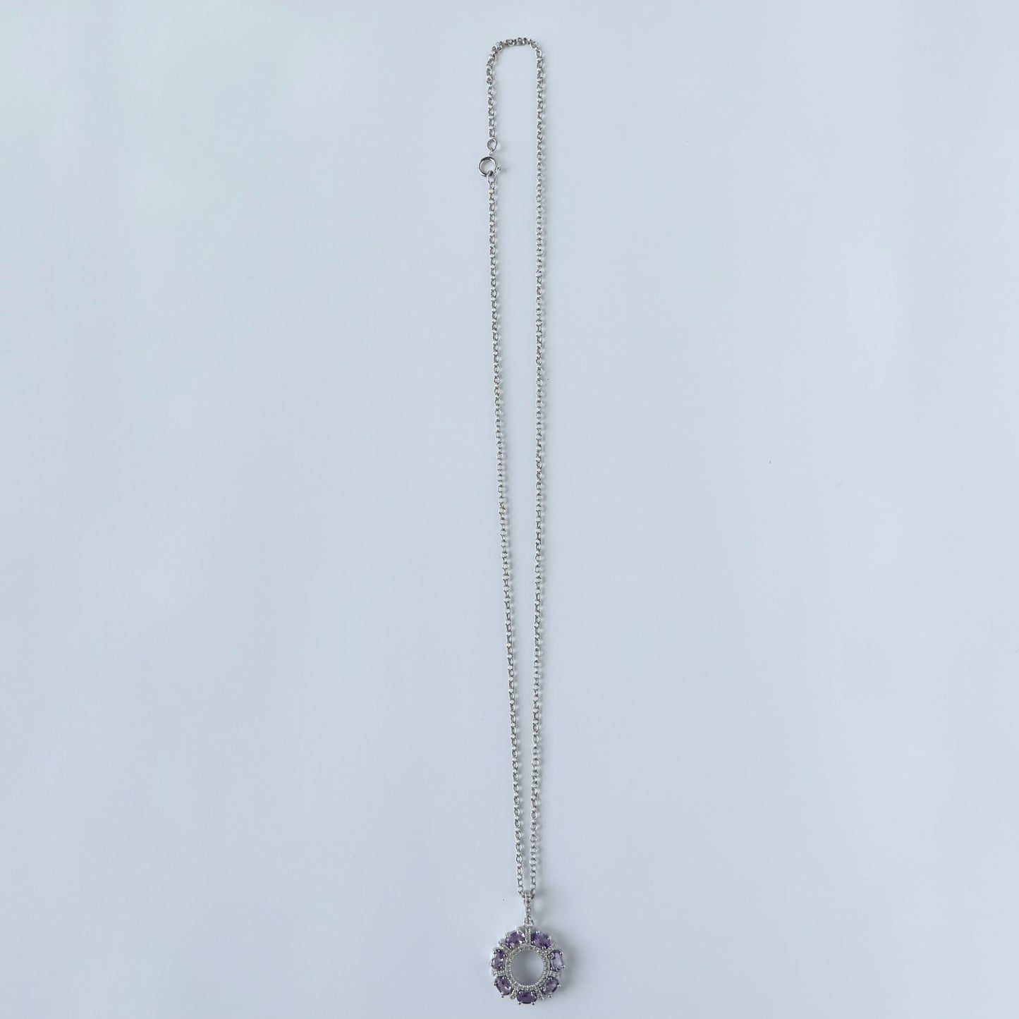 Collar de plata y amatistas redondo