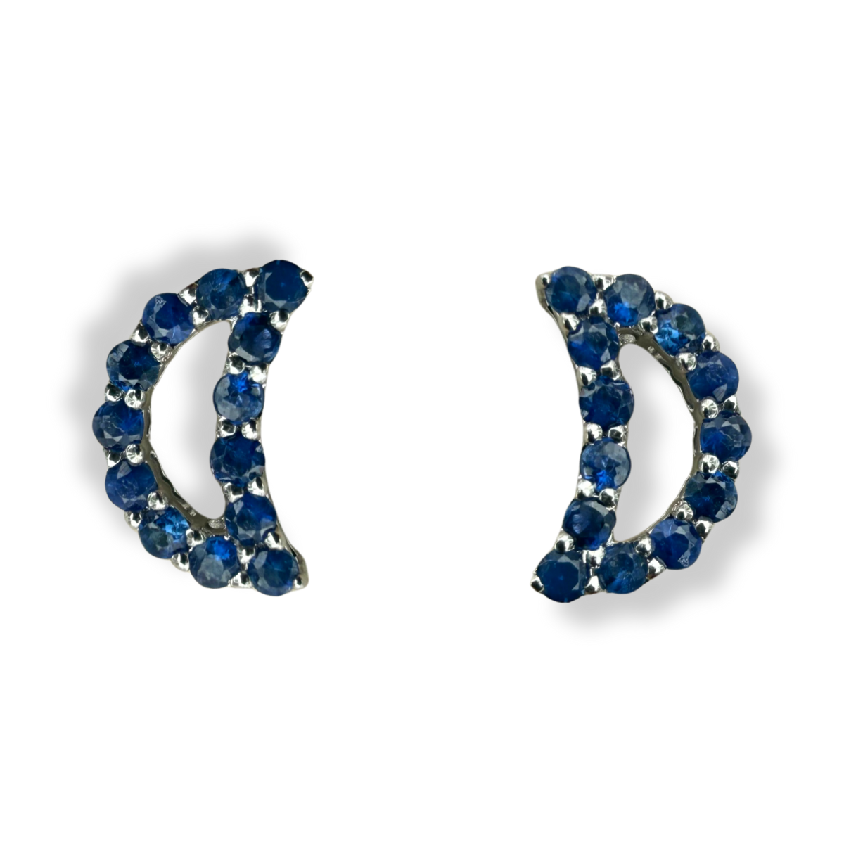 Aretes de luna de zafiros en oro blanco 10k con broche a rosca