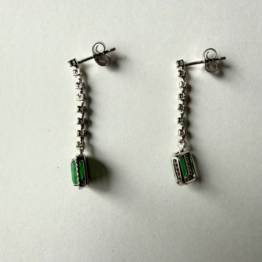 Aretes en oro blanco 14K con esmeraldas y diamantes 0.50ctw