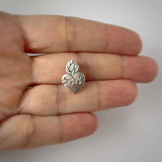 Dije Detente del Sagrado corazón de Jesús en plata