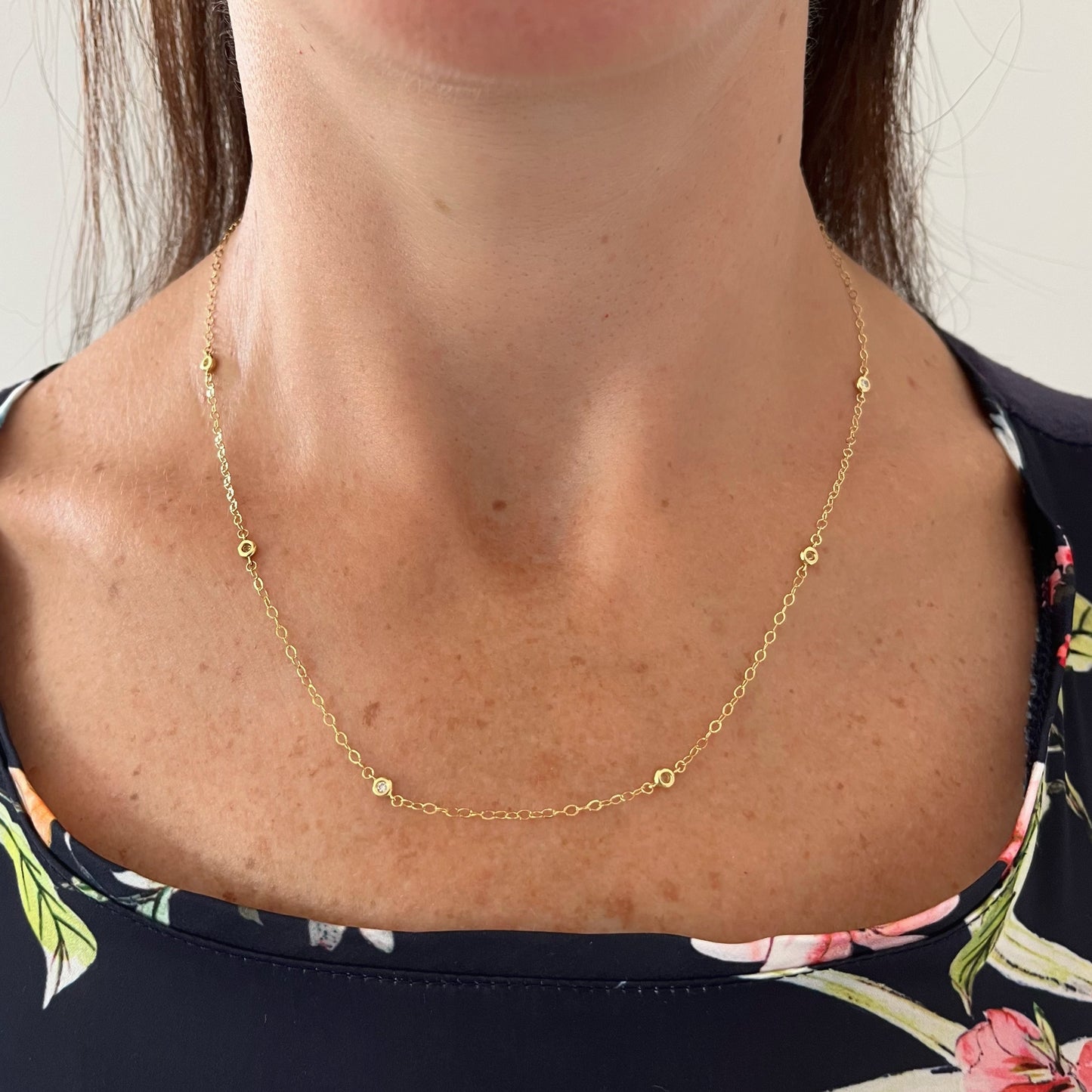 Collar diamonds by the yard en oro amarillo 14k con diamantes 0.18ctw