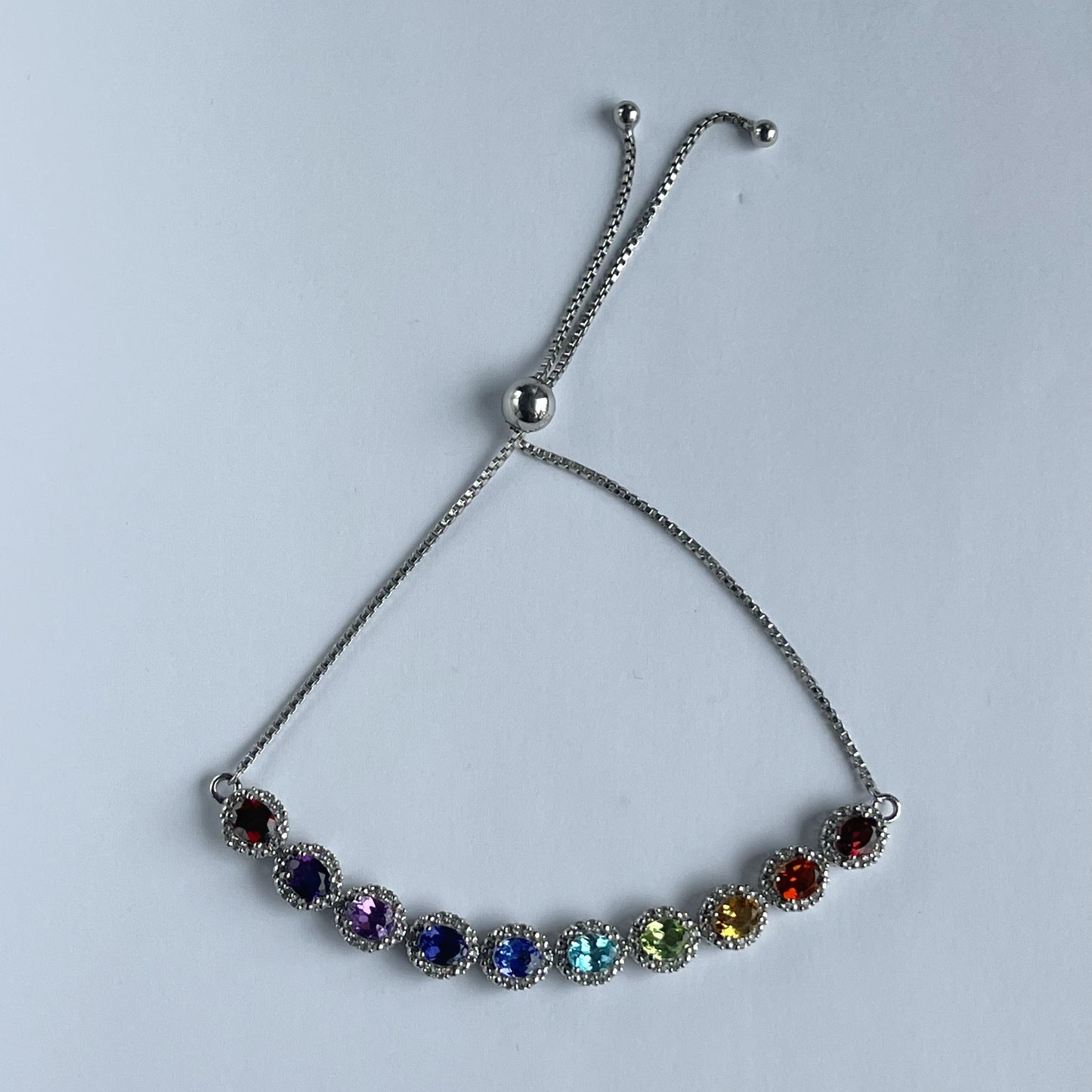 Pulsera de plata con piedras arcoiris