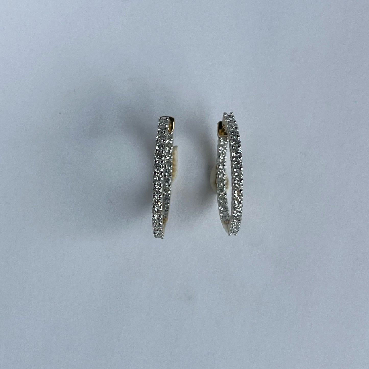 Argollas de plata con baño de oro amarillo con diamantes de laboratorio 1ctw