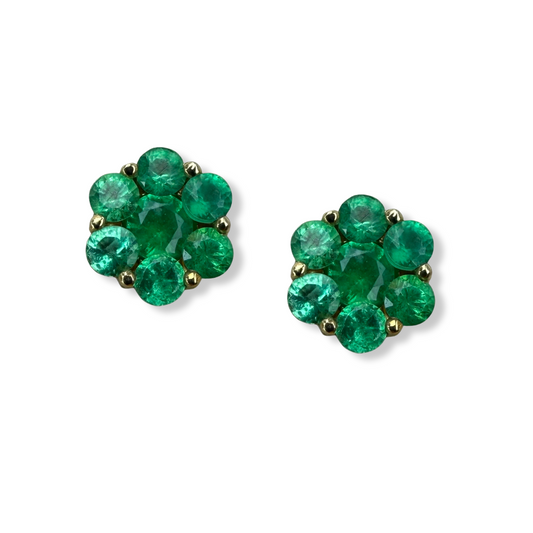 Aretes mini cluster de esmeraldas 0.30ctw en oro amarillo 10k con broche a rosca