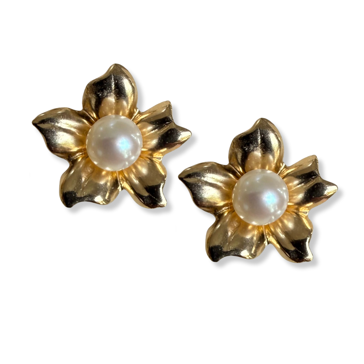 Aretes flor de oro 14K con perla central