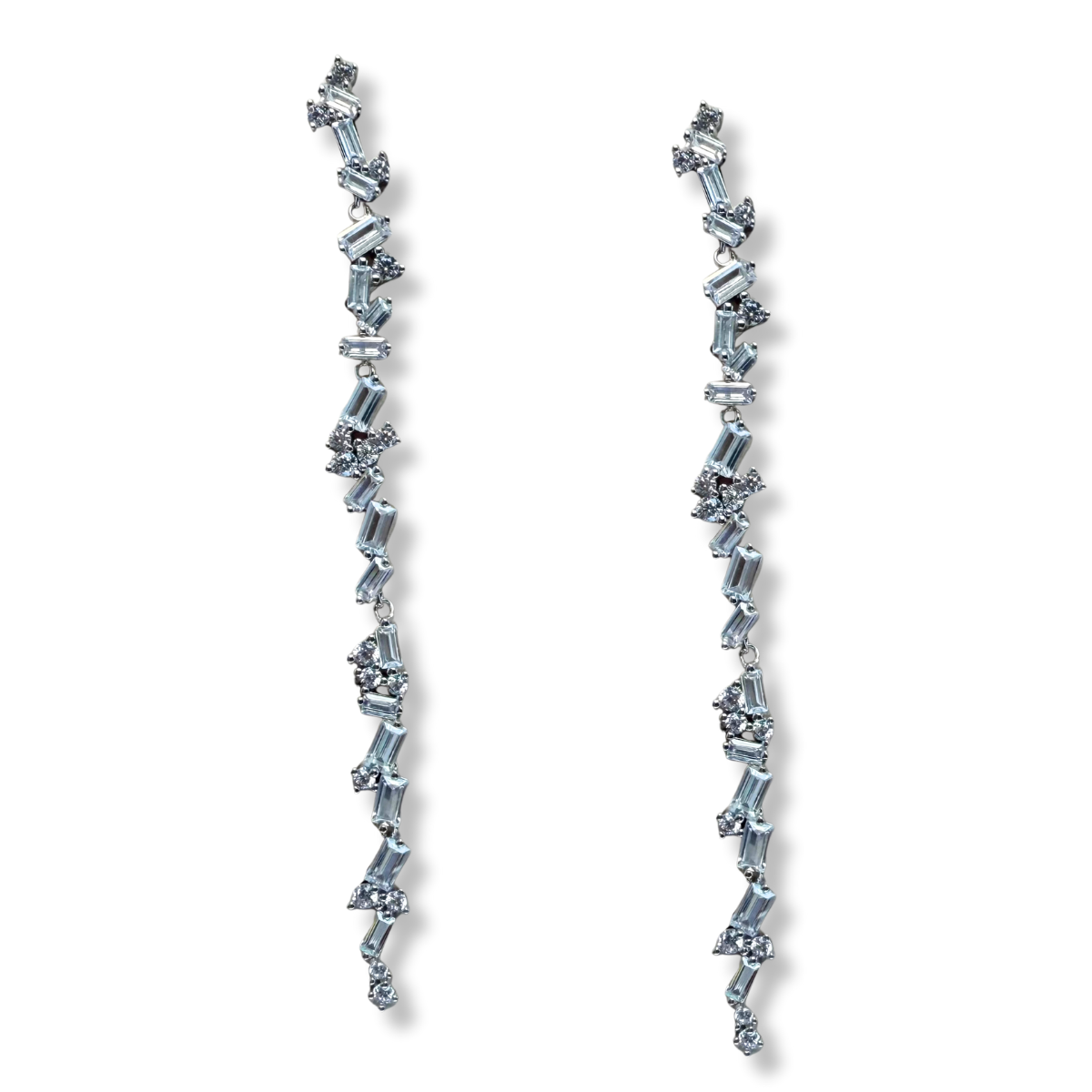Aretes de plata con baño platino Natasha baguettes