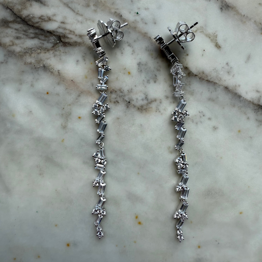 Aretes de plata con baño platino Natasha baguettes