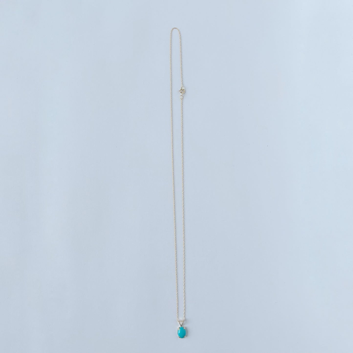 Collar en oro amarillo 14k con cabuchón turquesa