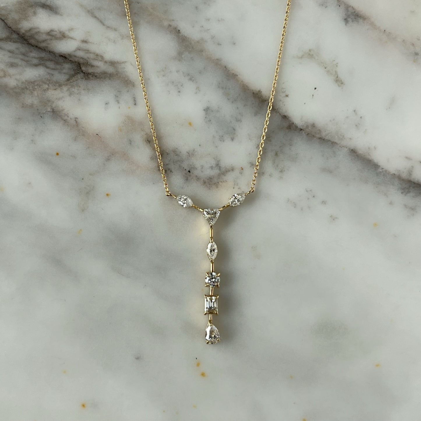 Collar oro amarillo 18K con diamantes 0.62ctw