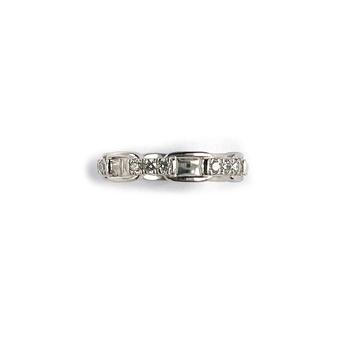 Anillo de plata en forma de eslabones con diamantes de laboratorio 0.54ct
