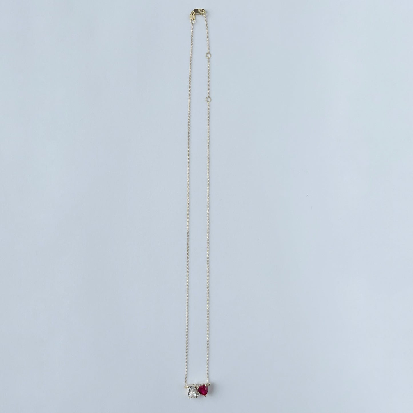 Collar en oro amarillo 14k con rubí y zafiro de laboratorio