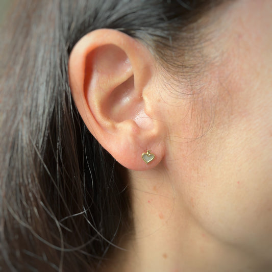 Aretes en oro amarillo de 14k de picas con broche rosca