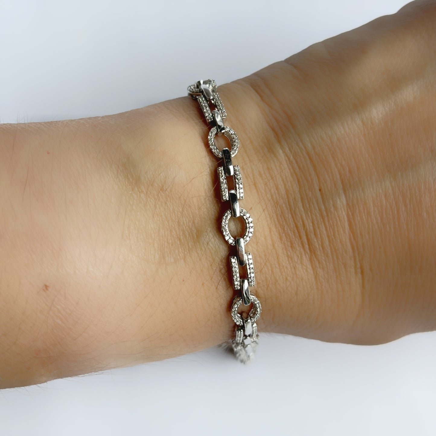 Pulsera de plata con eslabones ovalados y rectangulares de diamantes 0.50ctw