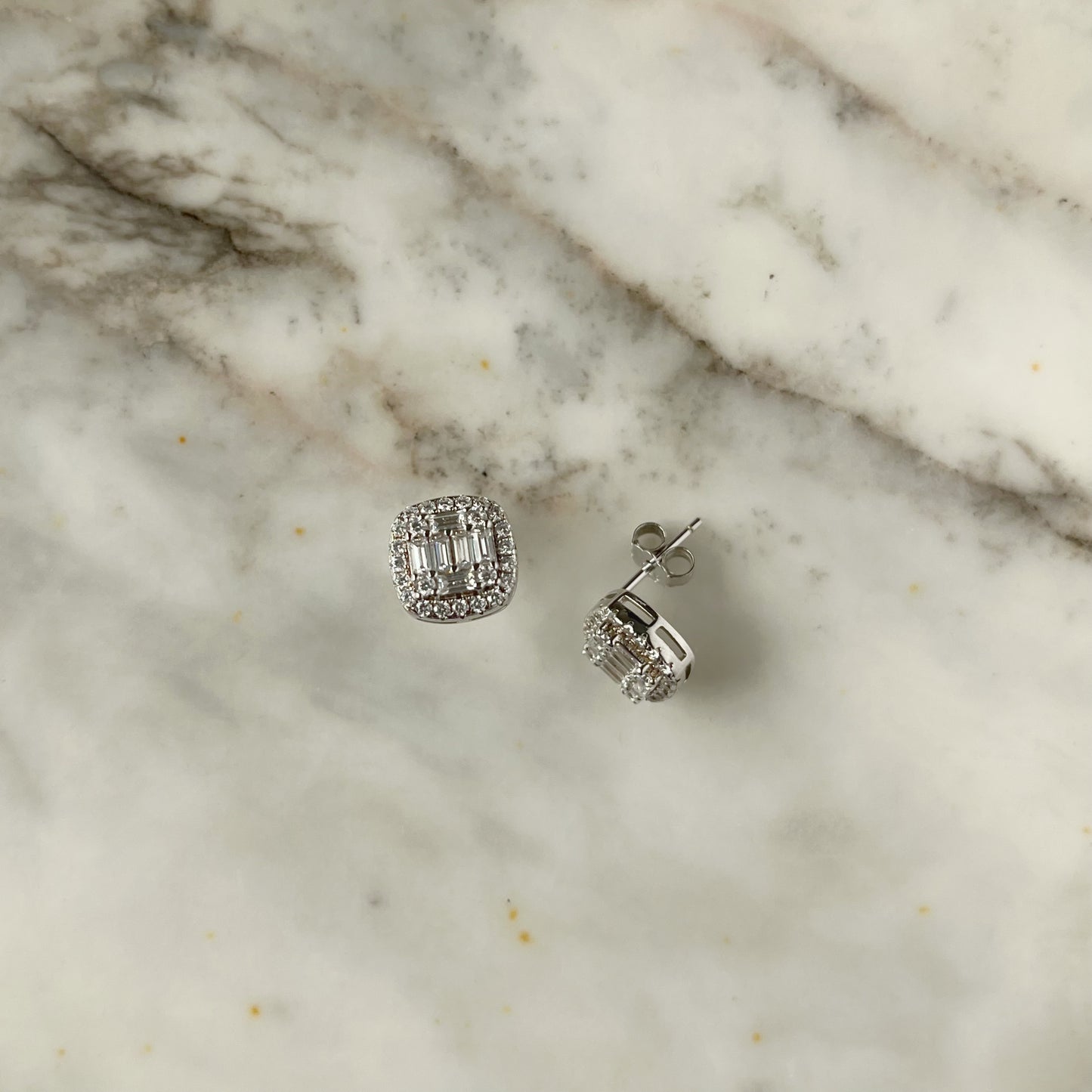 Aretes Anna baguettes de plata en baño de platino