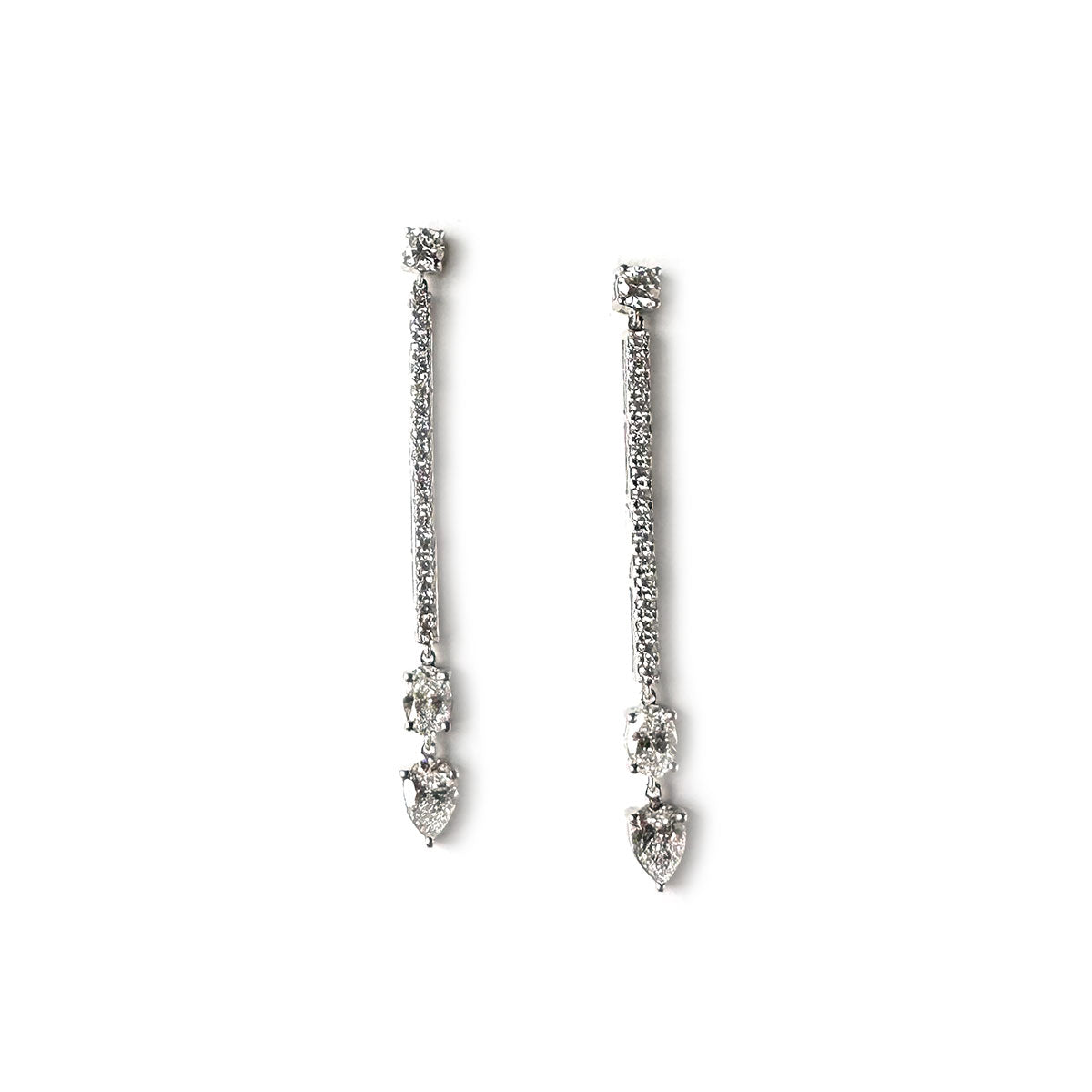 Aretes de oro blanco 14K largos de diamantes de laboratorio 1.25ctw