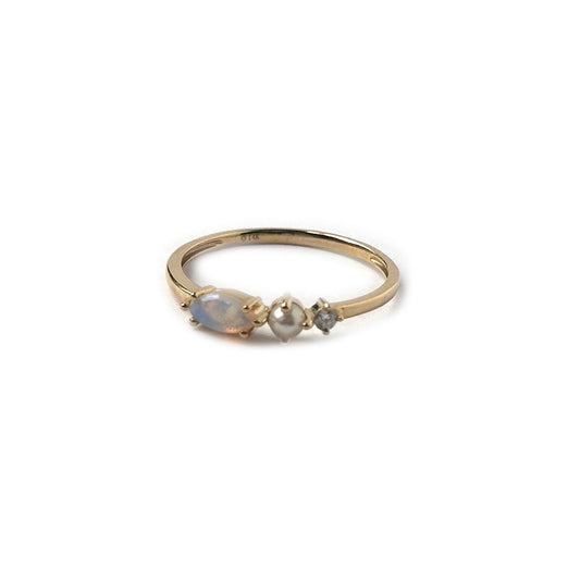 Anillo en oro amarillo 14k con ópalo, perla y diamante 0.05ct