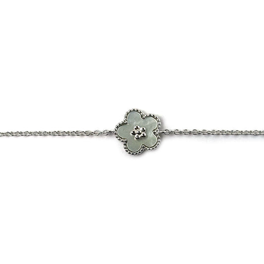 Pulsera de plata con flor de madreperla