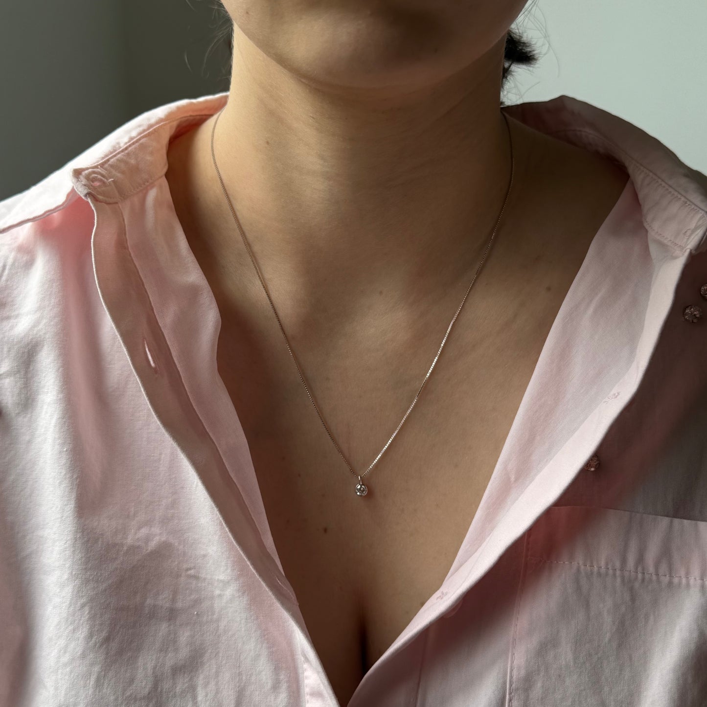 Collar en plata con dije de diamante de laboratorio redondo 0.25ct