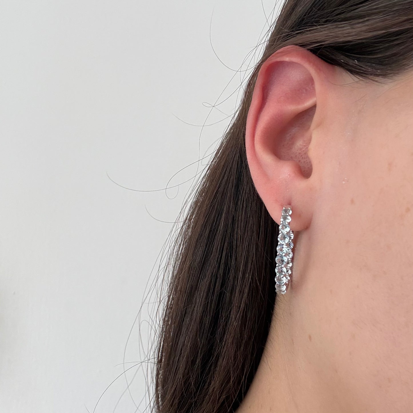 Argolla de plata con aquamarinas