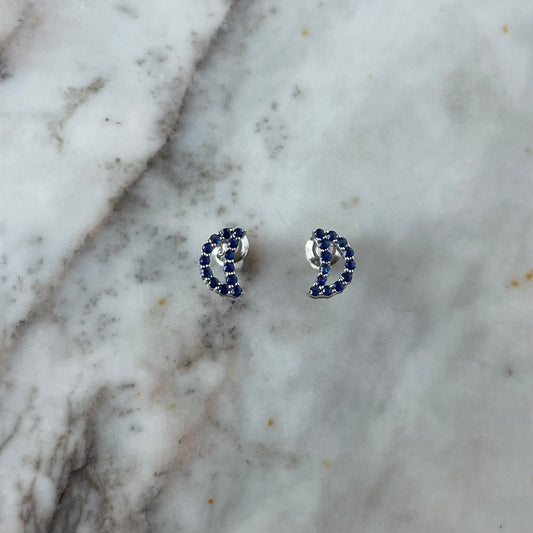 Aretes de luna de zafiros en oro blanco 10k con broche a rosca