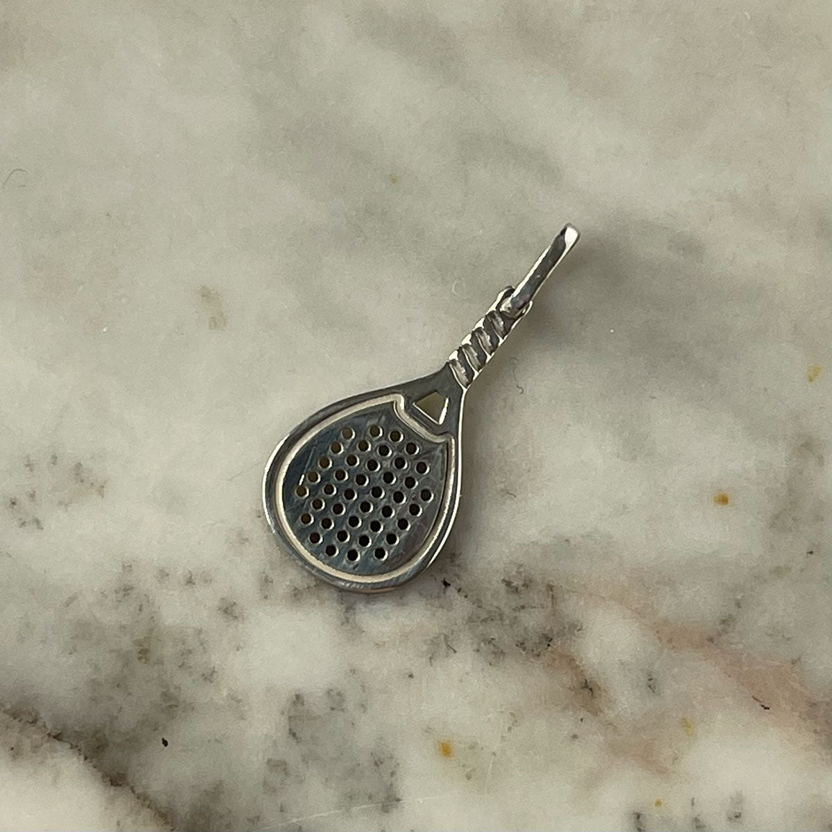 Dije pala de padel en plata