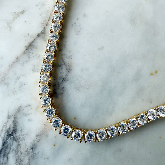 Collar tenis con circonitas en plata con baño de oro amarillo