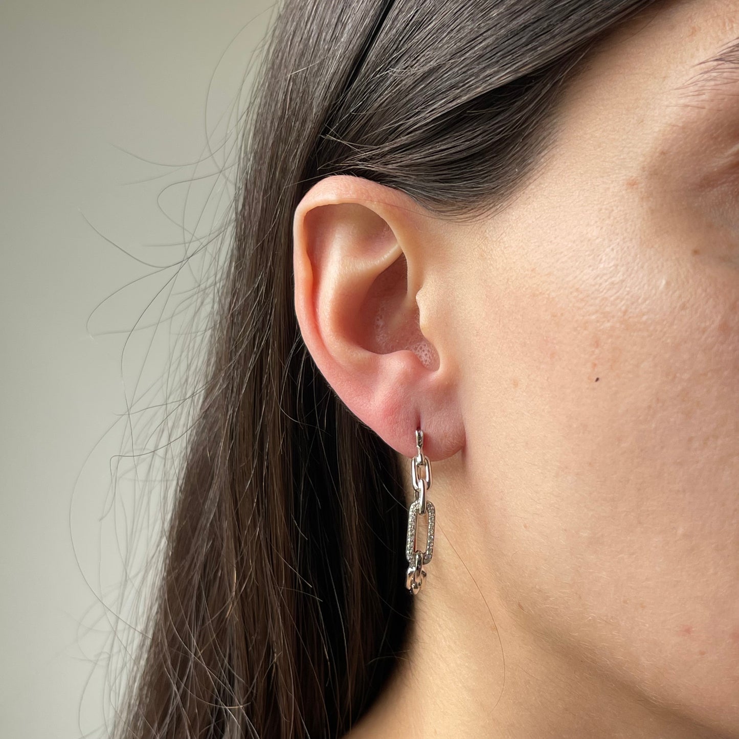 Argollas de plata en forma de cadena con eslabón de diamantes 0.20ctw