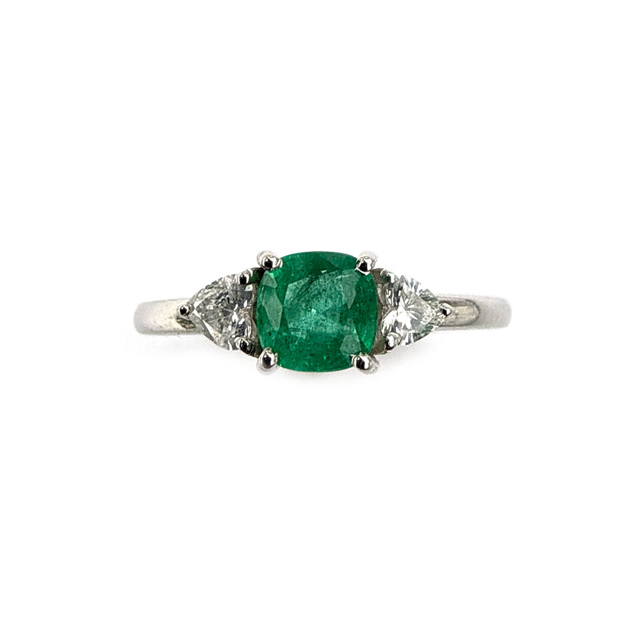Anillo en oro blanco 14k con esmeralda 0.35ct y diamantes corazón 0.20ctw