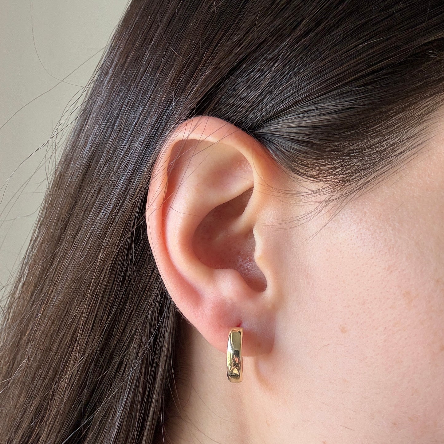 Argollas de oro amarillo 14K de 4mm