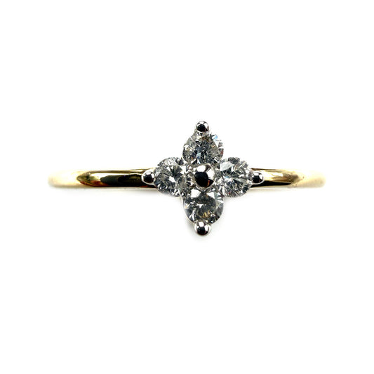 Anillo en oro amarillo 14K con florcita de cuatro diamantes 0.11ctw