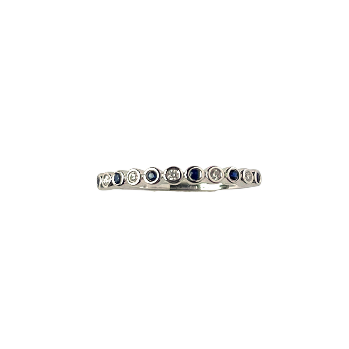 Anillo en oro blanco 14k con zafiros y diamantes 0.10ctw redondos biselados pequeños