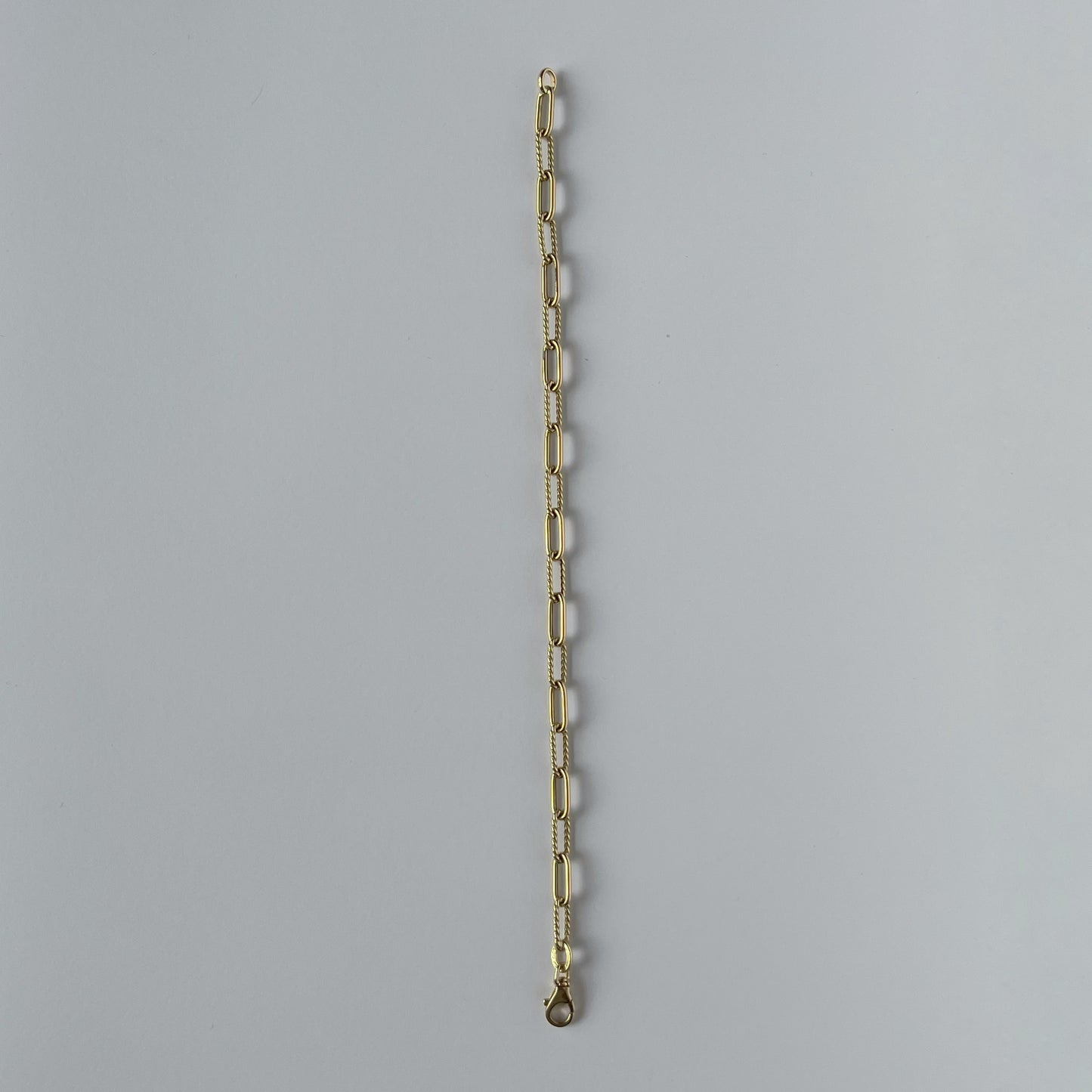 Pulsera de cadena Paper clip con textura en oro amarillo 14K