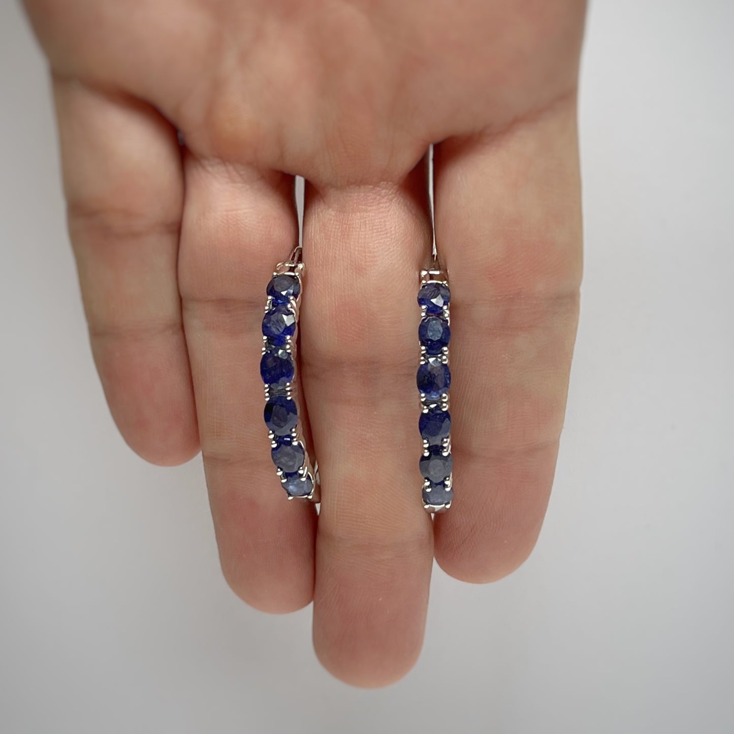 Argollas de plata con zafiro