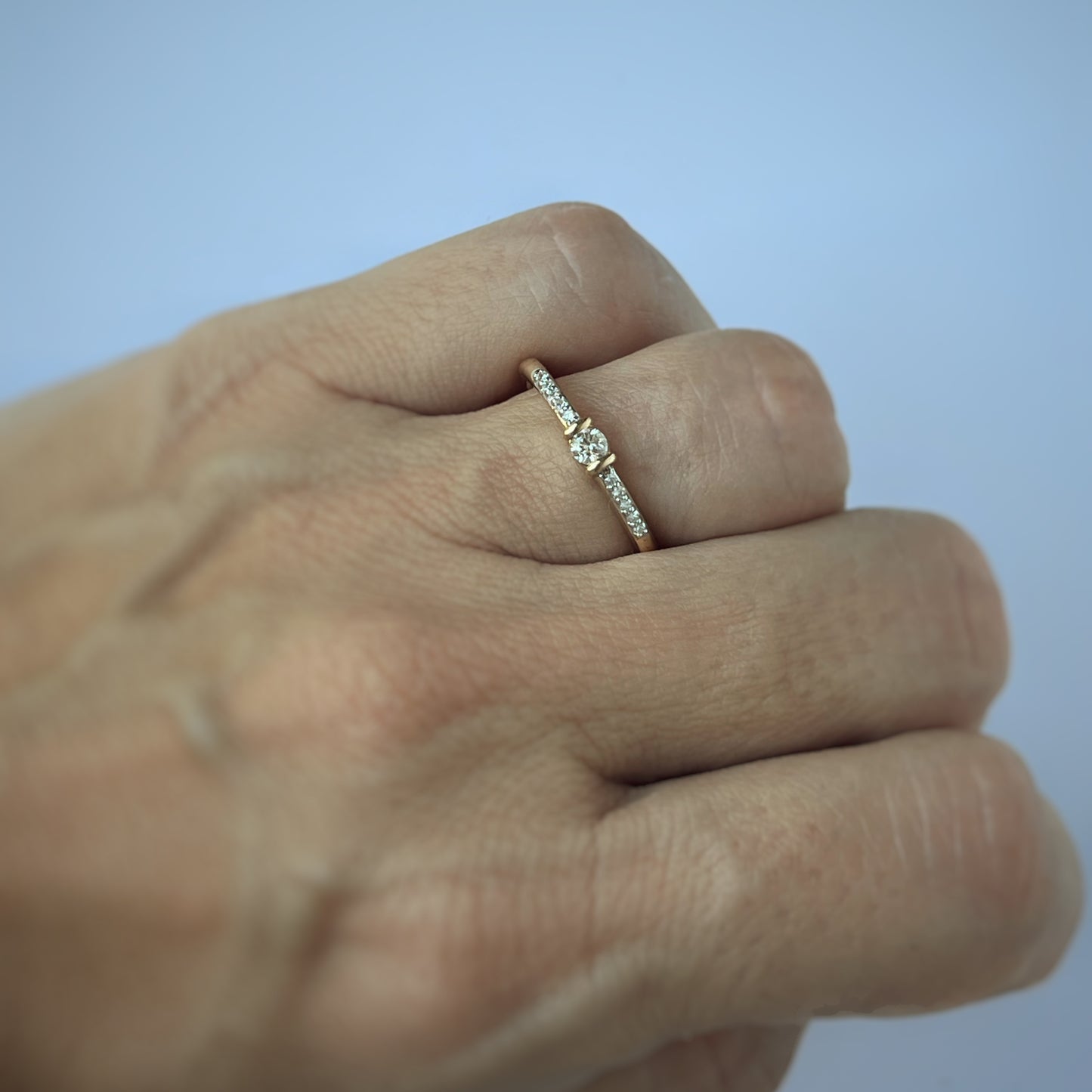 Anillo en oro amarillo 14k con 0.20ctw de diamantes
