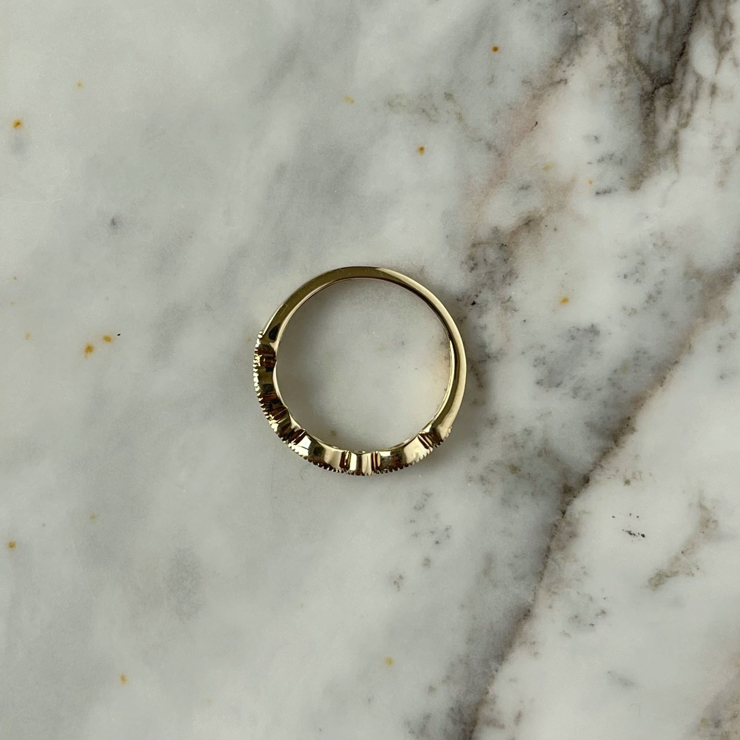 Anillo en oro amarillo 14K y diamantes 0.25 ctw