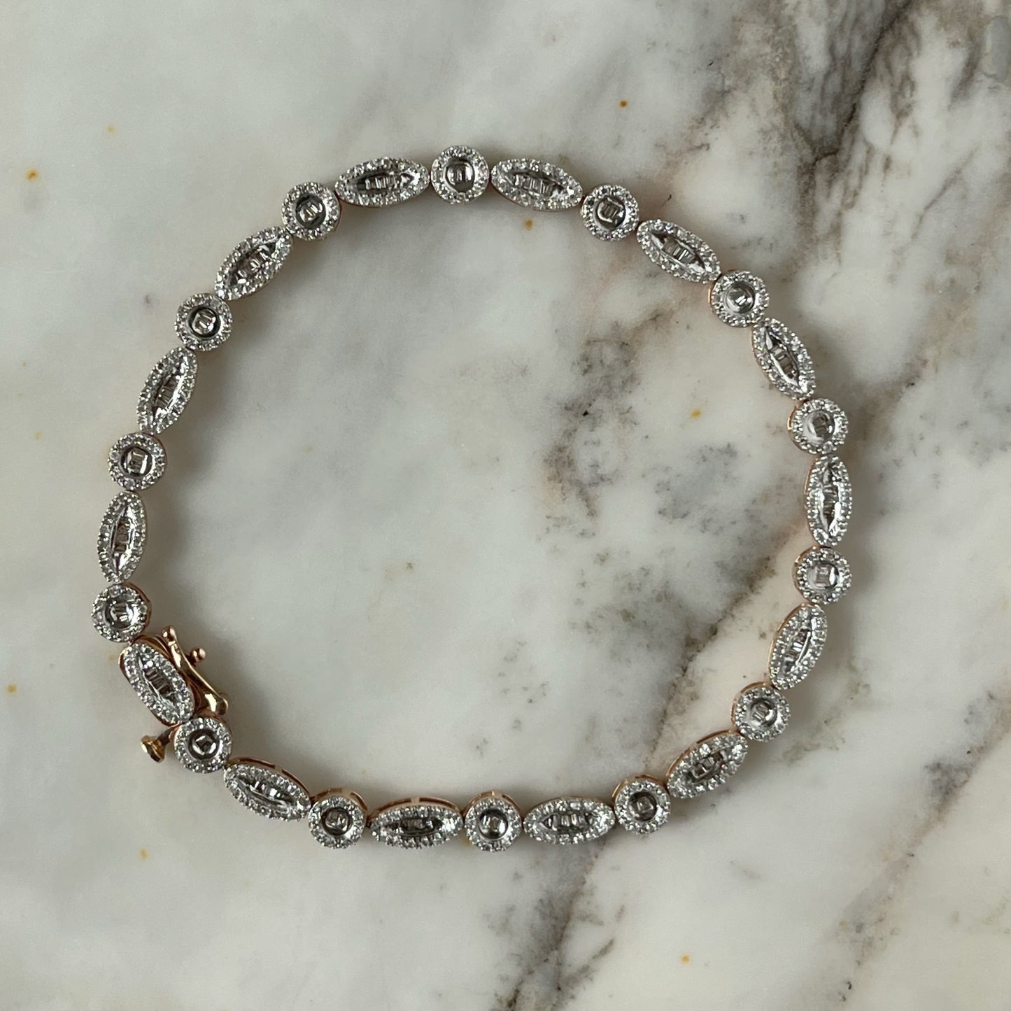 Pulsera en oro rosa 14k con diamantes 1ctw